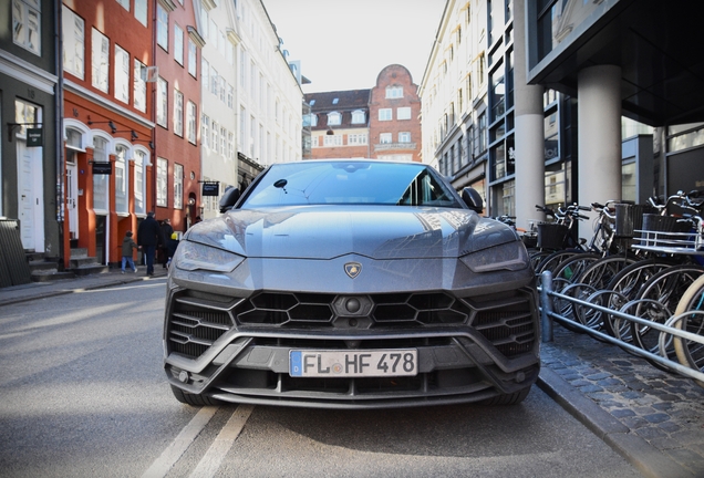 Lamborghini Urus