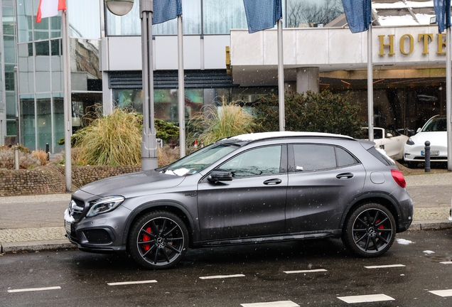 Mercedes-AMG GLA 45 X156