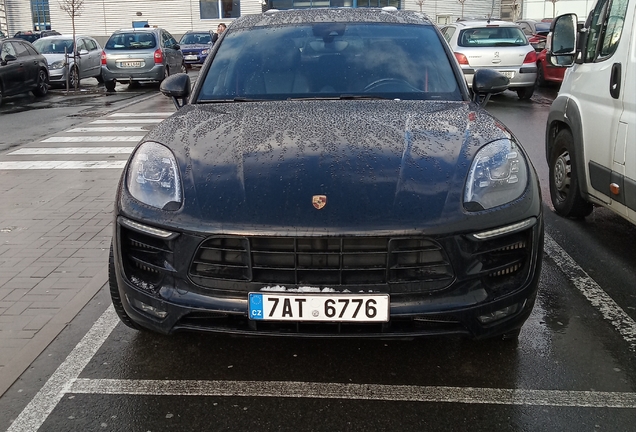 Porsche 95B Macan GTS