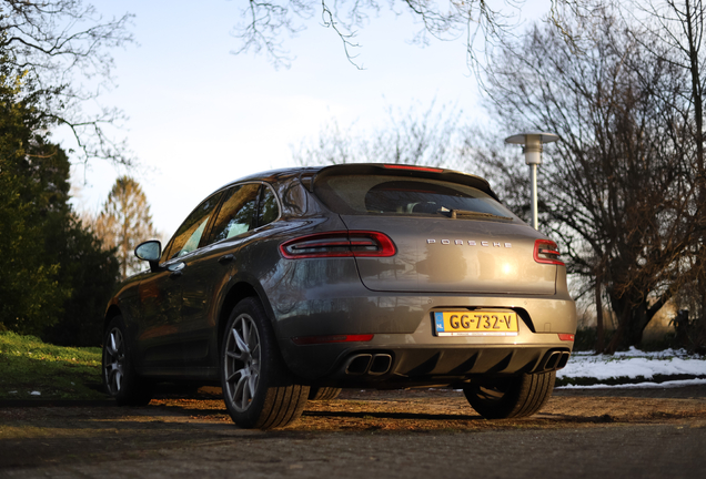 Porsche 95B Macan Turbo