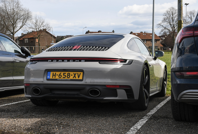 Porsche 992 Carrera 4S