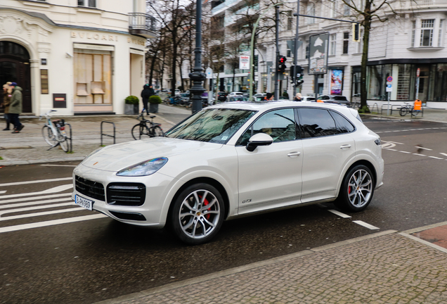 Porsche 9YA Cayenne GTS