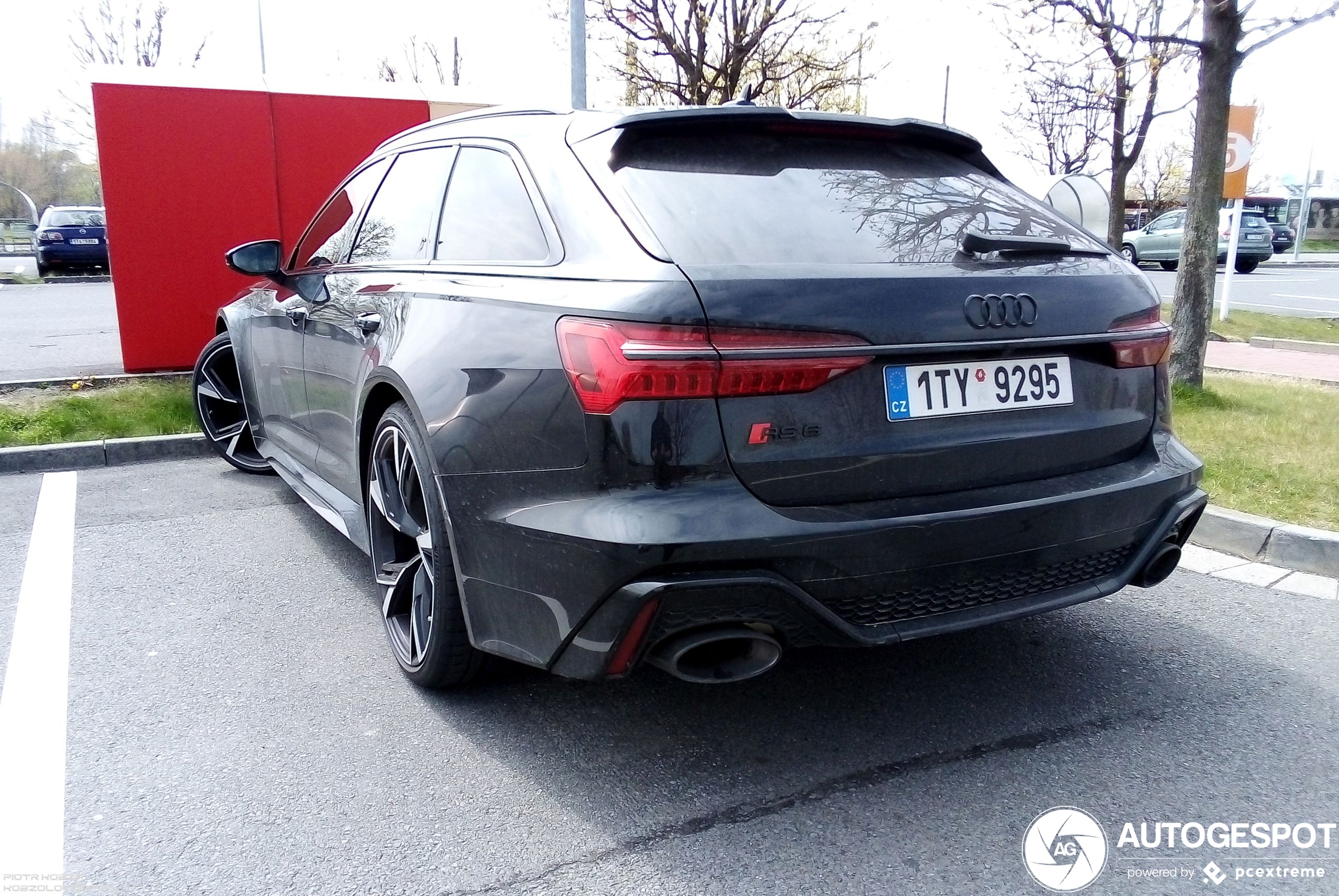 Audi RS6 Avant C8