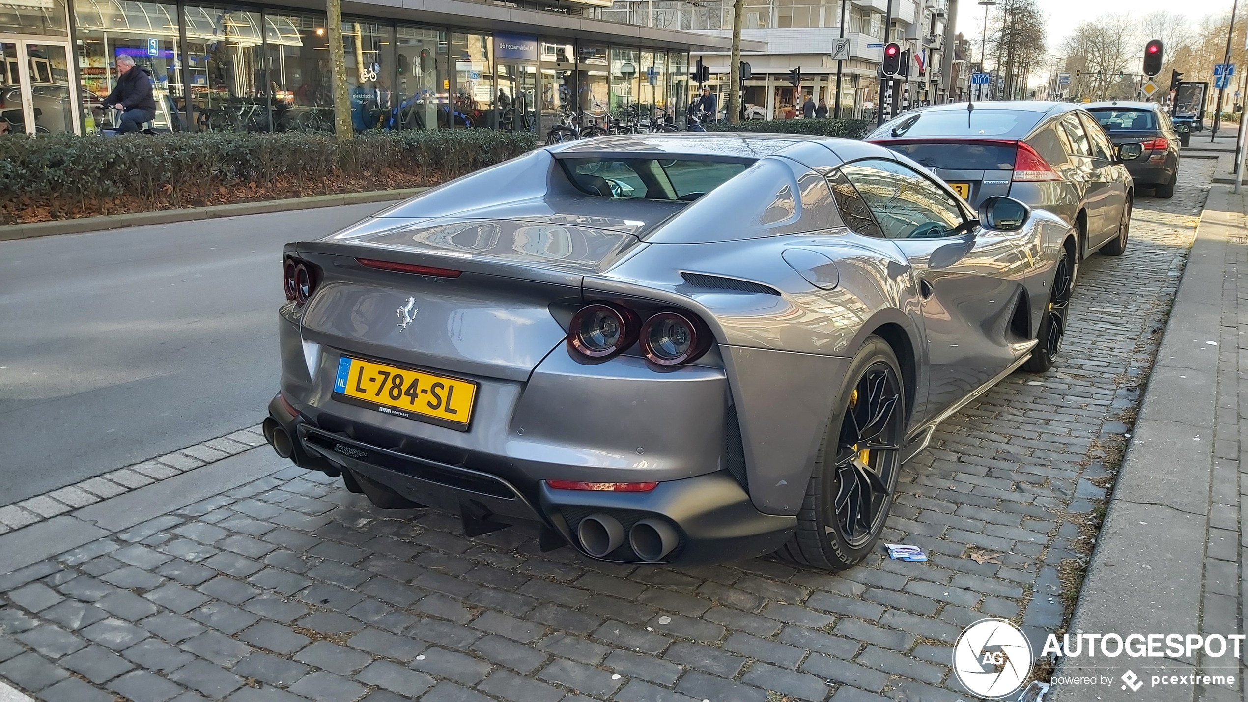 Ferrari 812 GTS