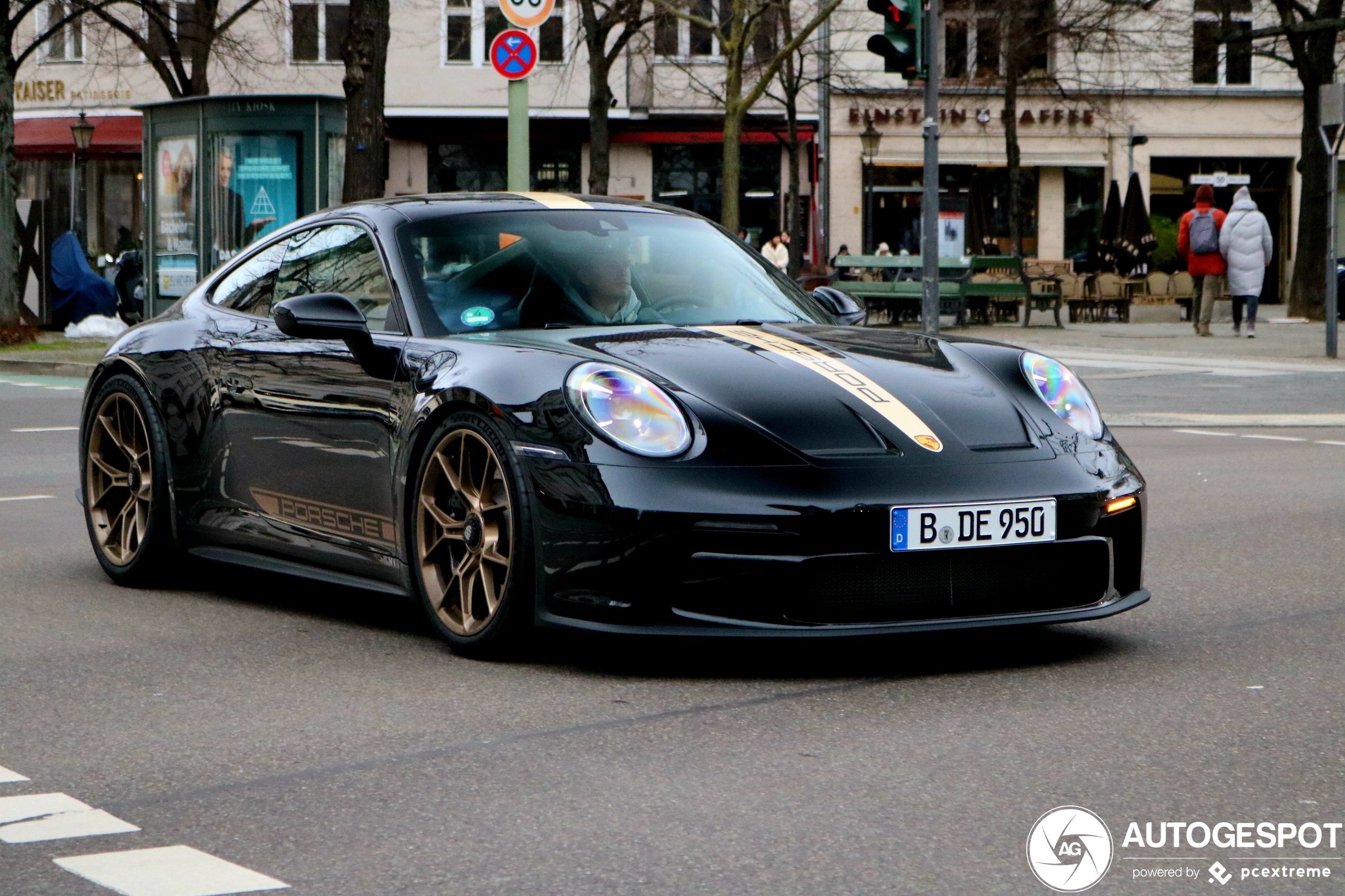 Porsche 992 GT3 Touring