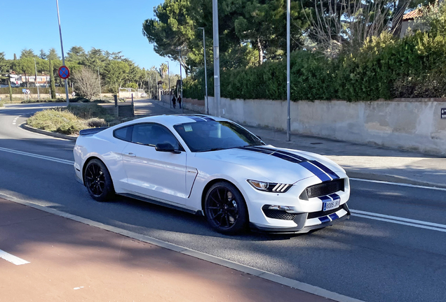 Ford Mustang Shelby GT350 2015