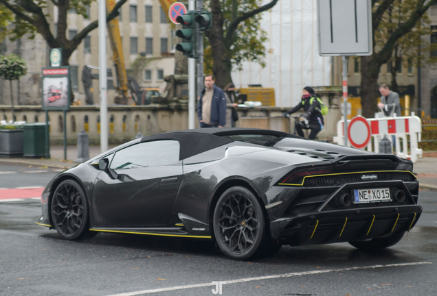 Lamborghini Huracán LP640-4 EVO Spyder