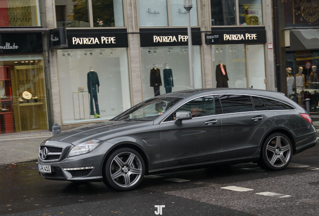 Mercedes-Benz CLS 63 AMG X218 Shooting Brake