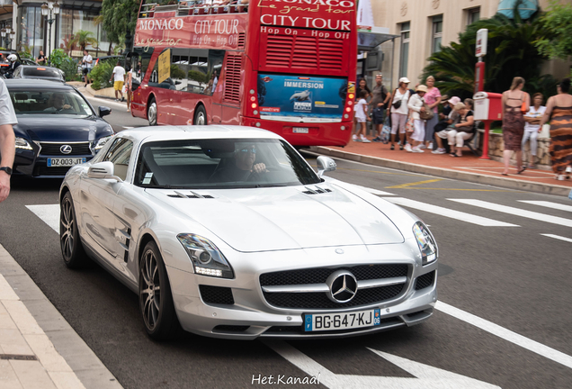 Mercedes-Benz SLS AMG