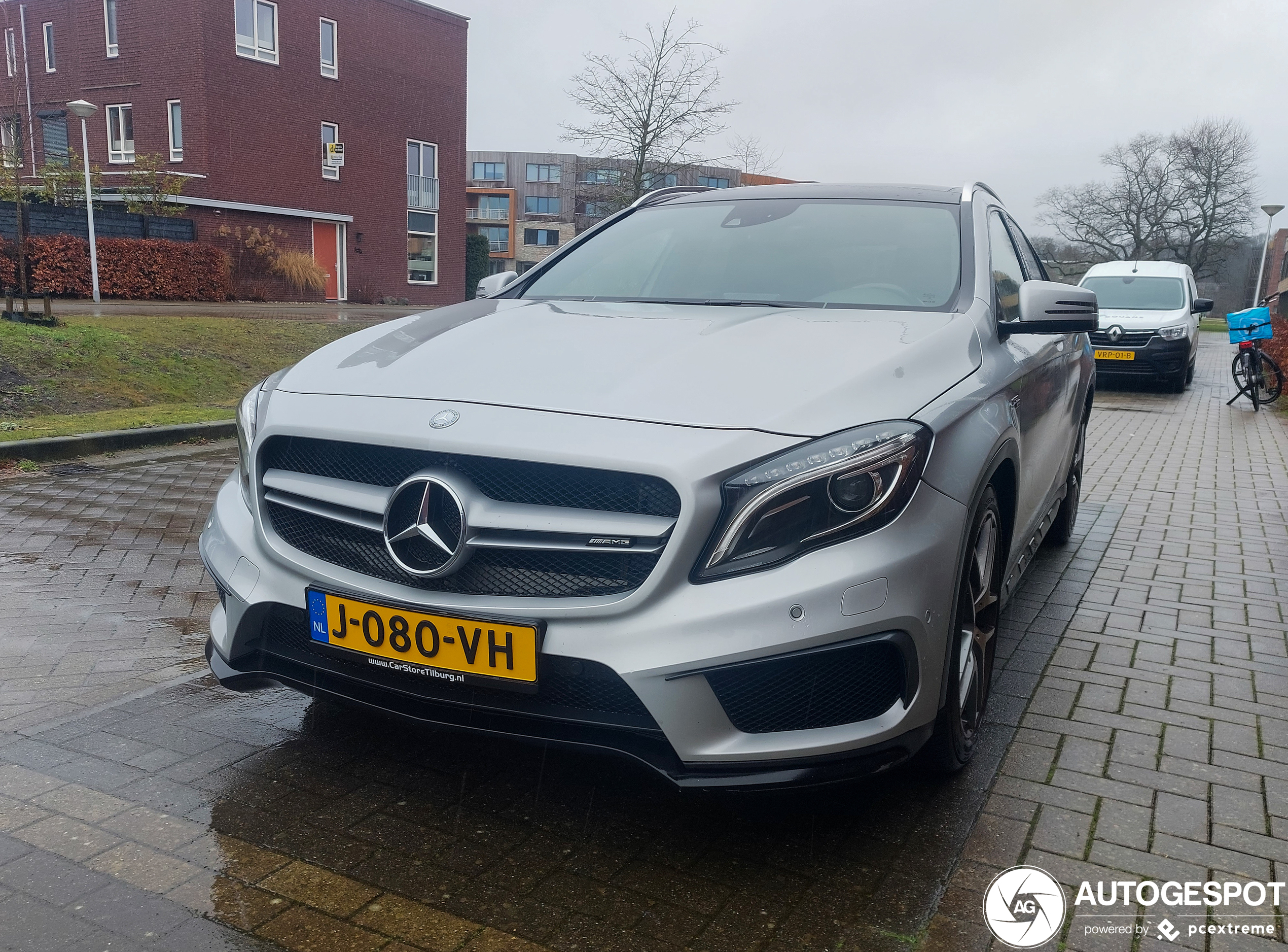 Mercedes-AMG GLA 45 X156