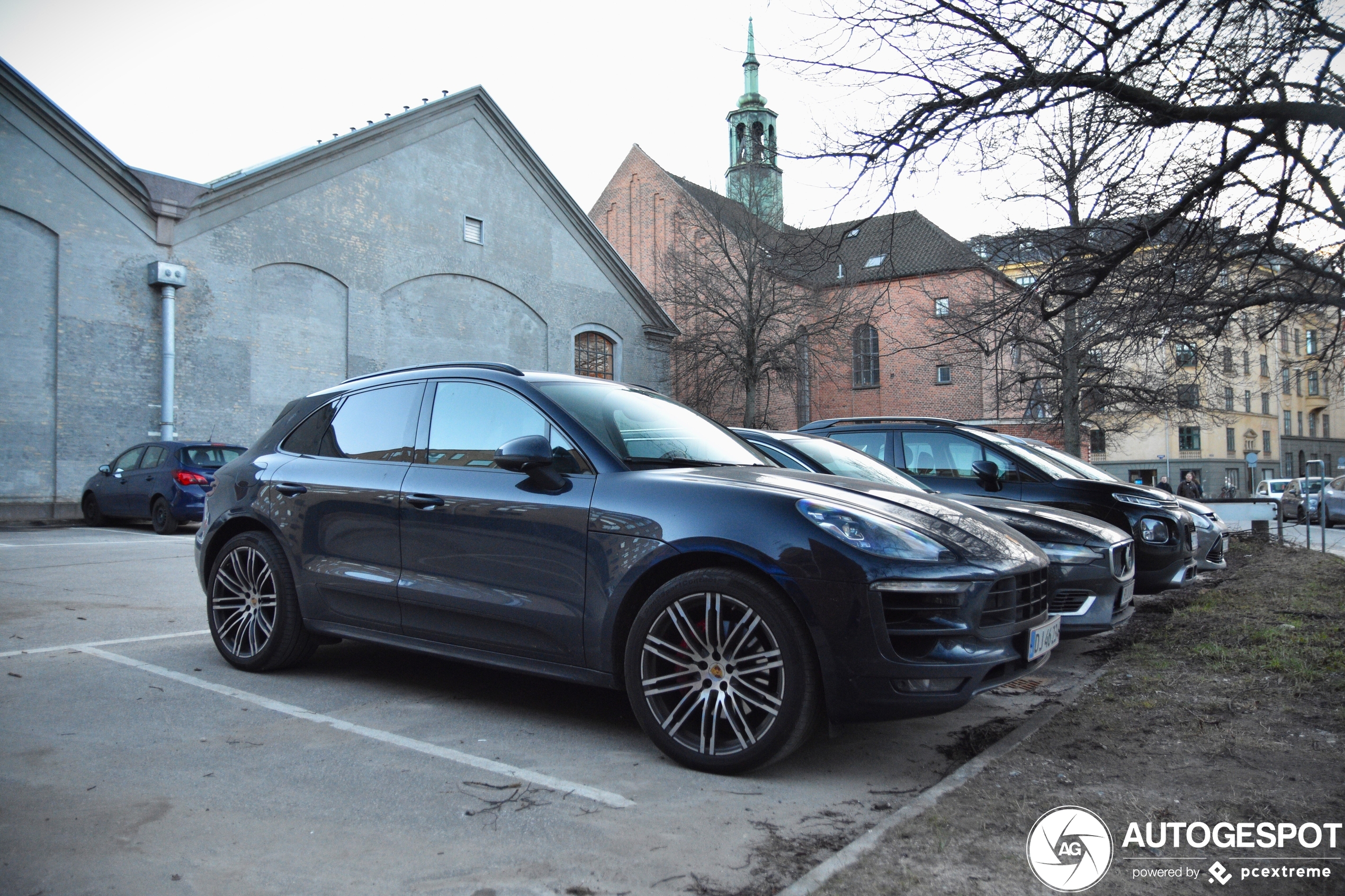 Porsche 95B Macan GTS