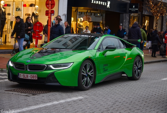 BMW i8