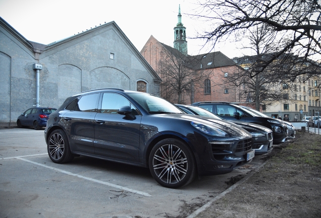 Porsche 95B Macan GTS