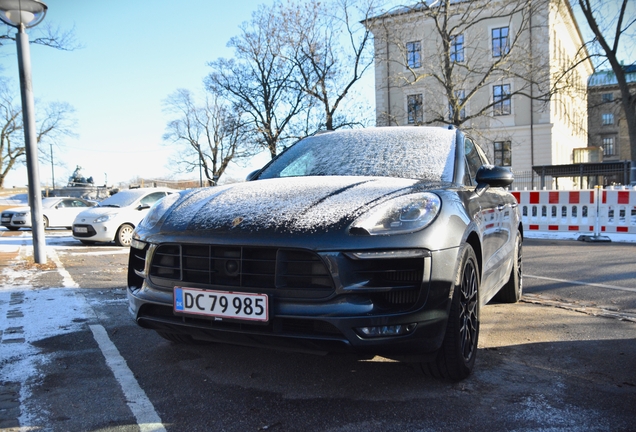 Porsche 95B Macan GTS