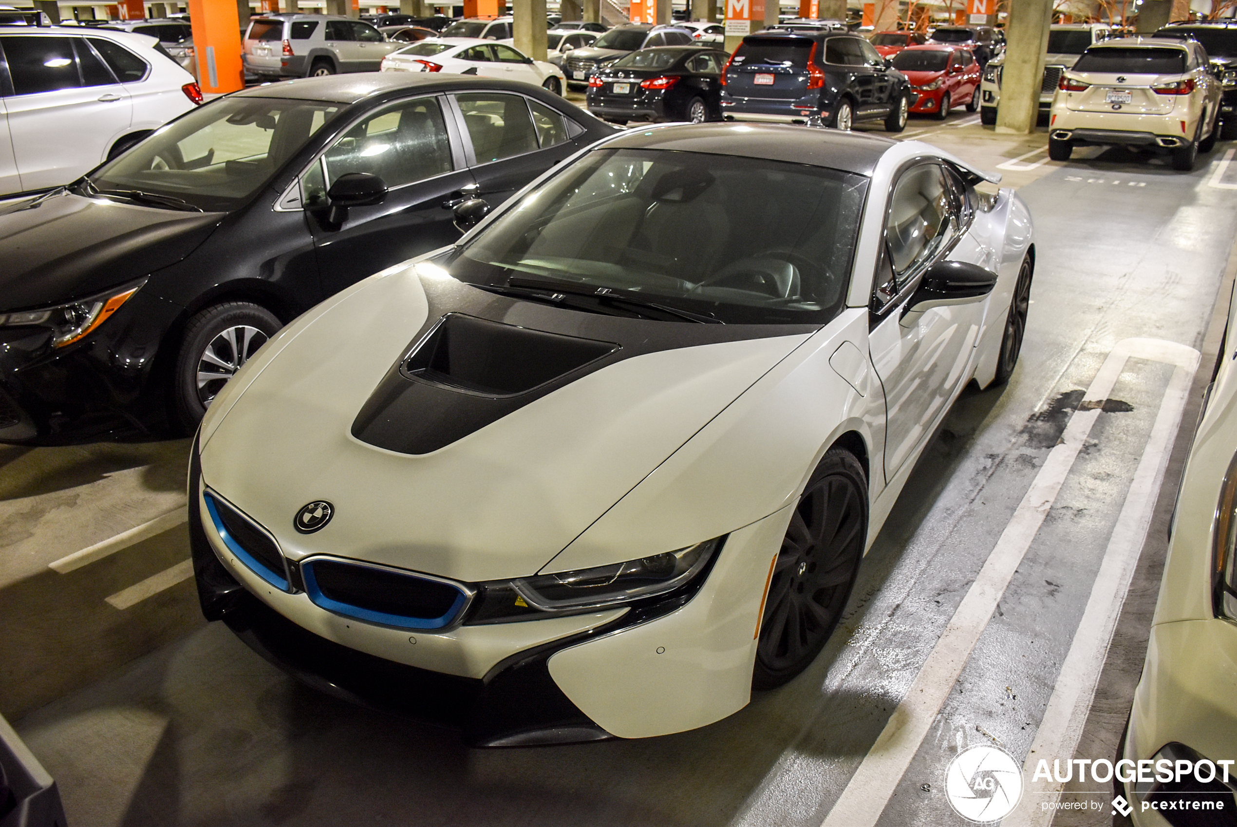 BMW i8