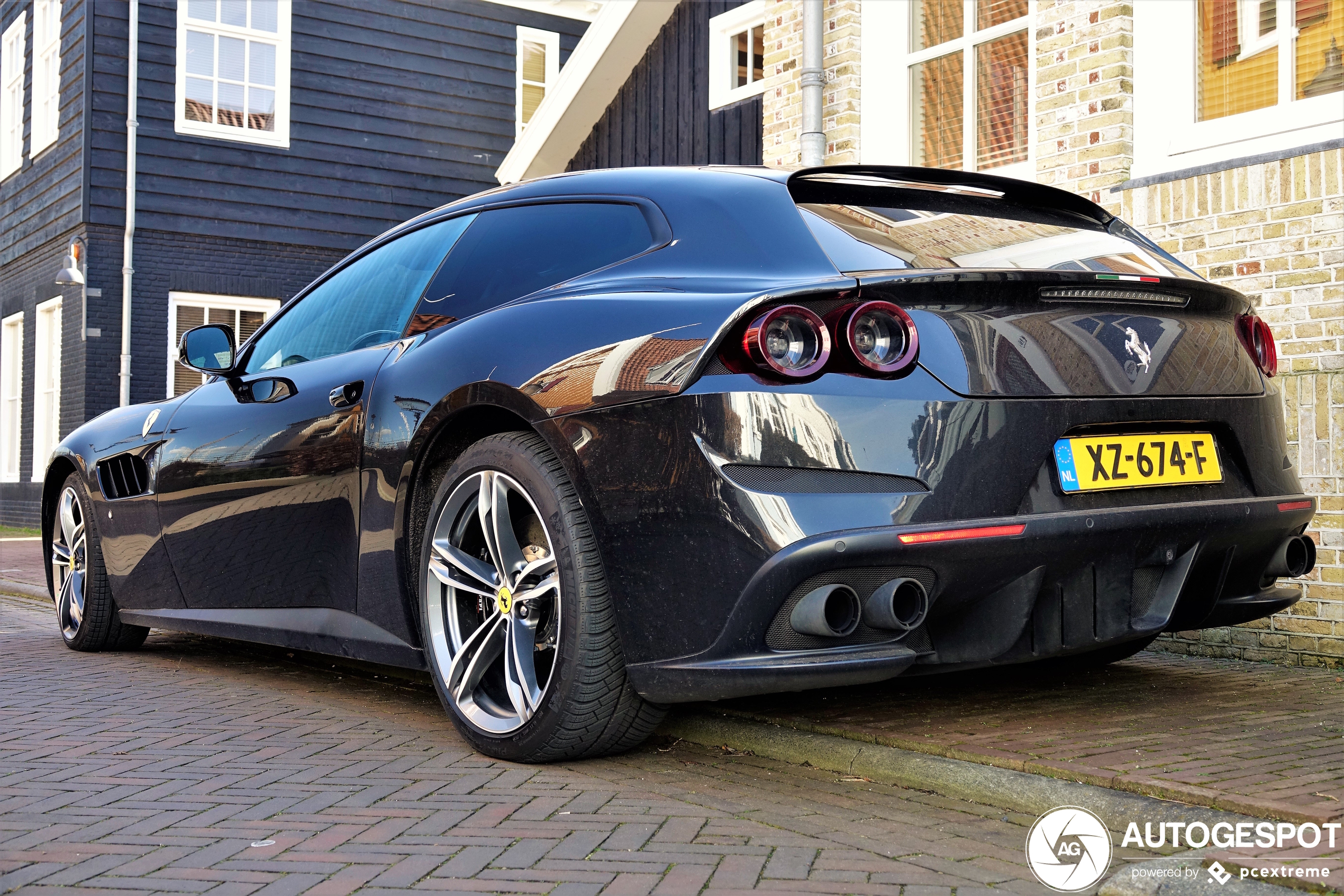 Ferrari GTC4Lusso