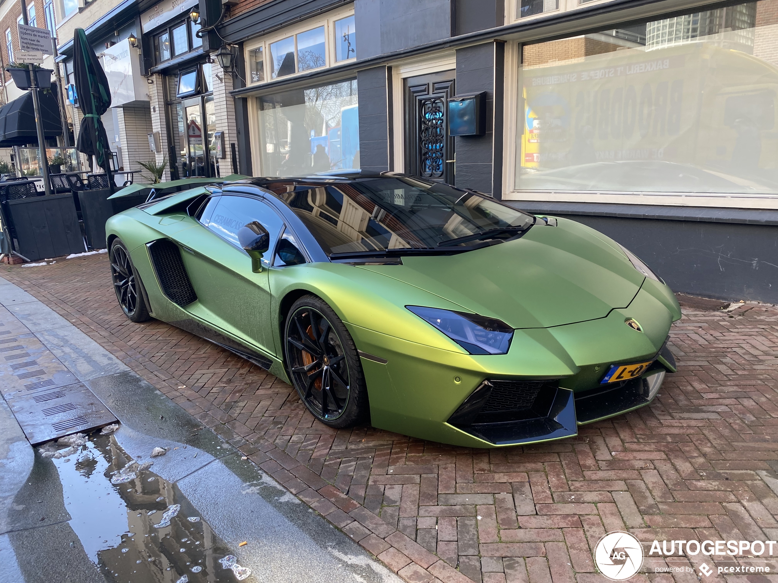 Lamborghini Aventador LP700-4 Roadster