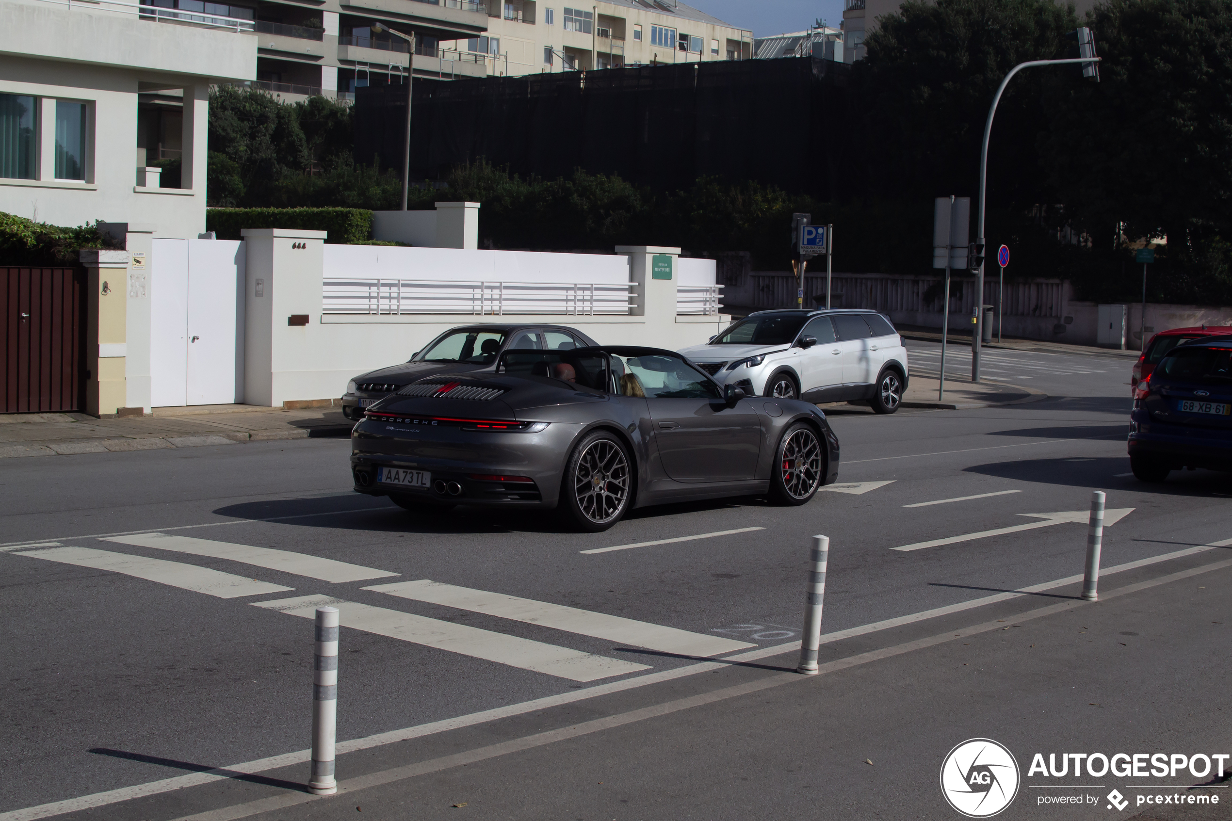 Porsche 992 Carrera 4S Cabriolet