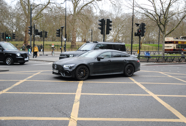 Mercedes-AMG GT 63 S X290