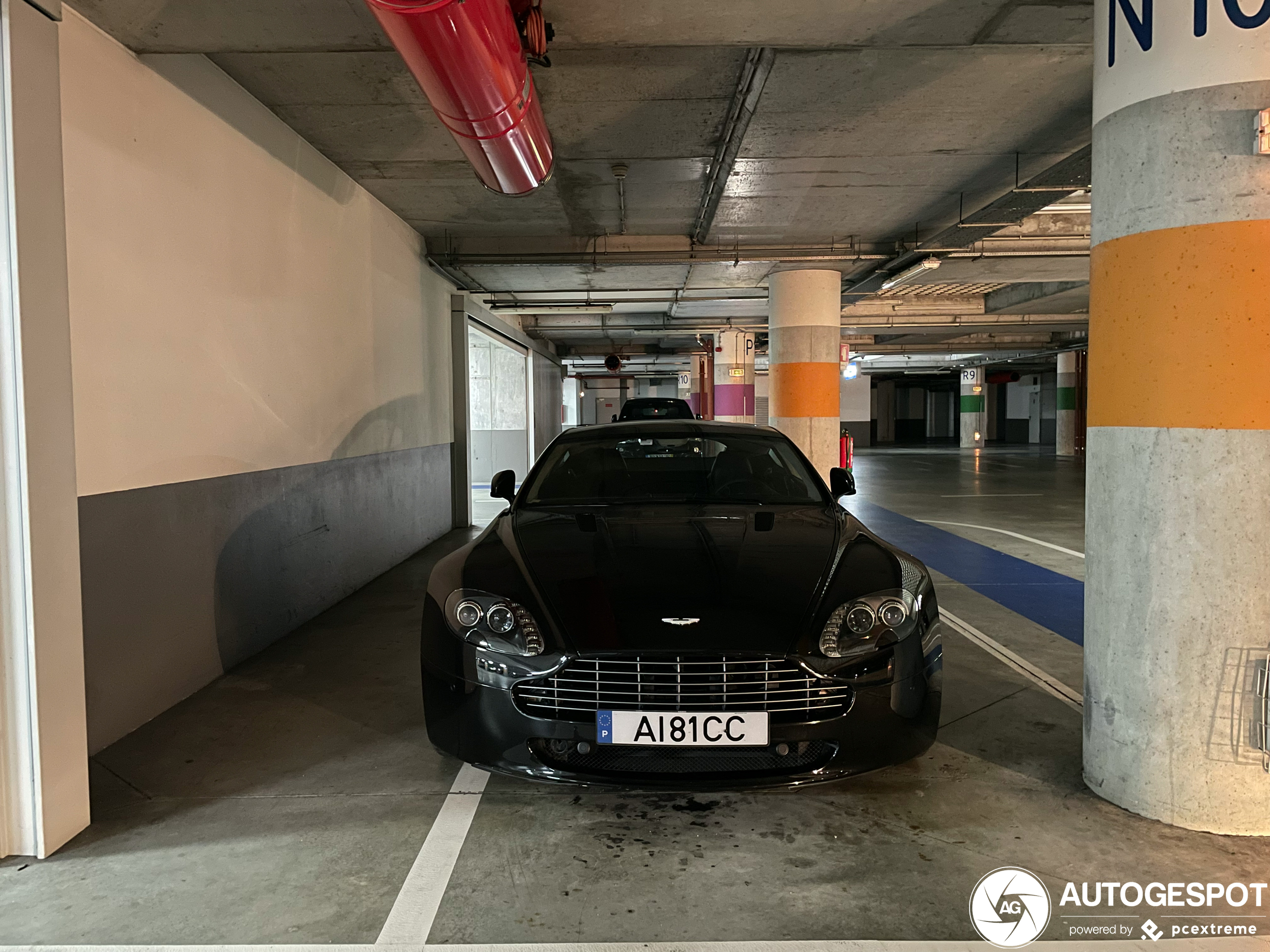 Aston Martin V8 Vantage