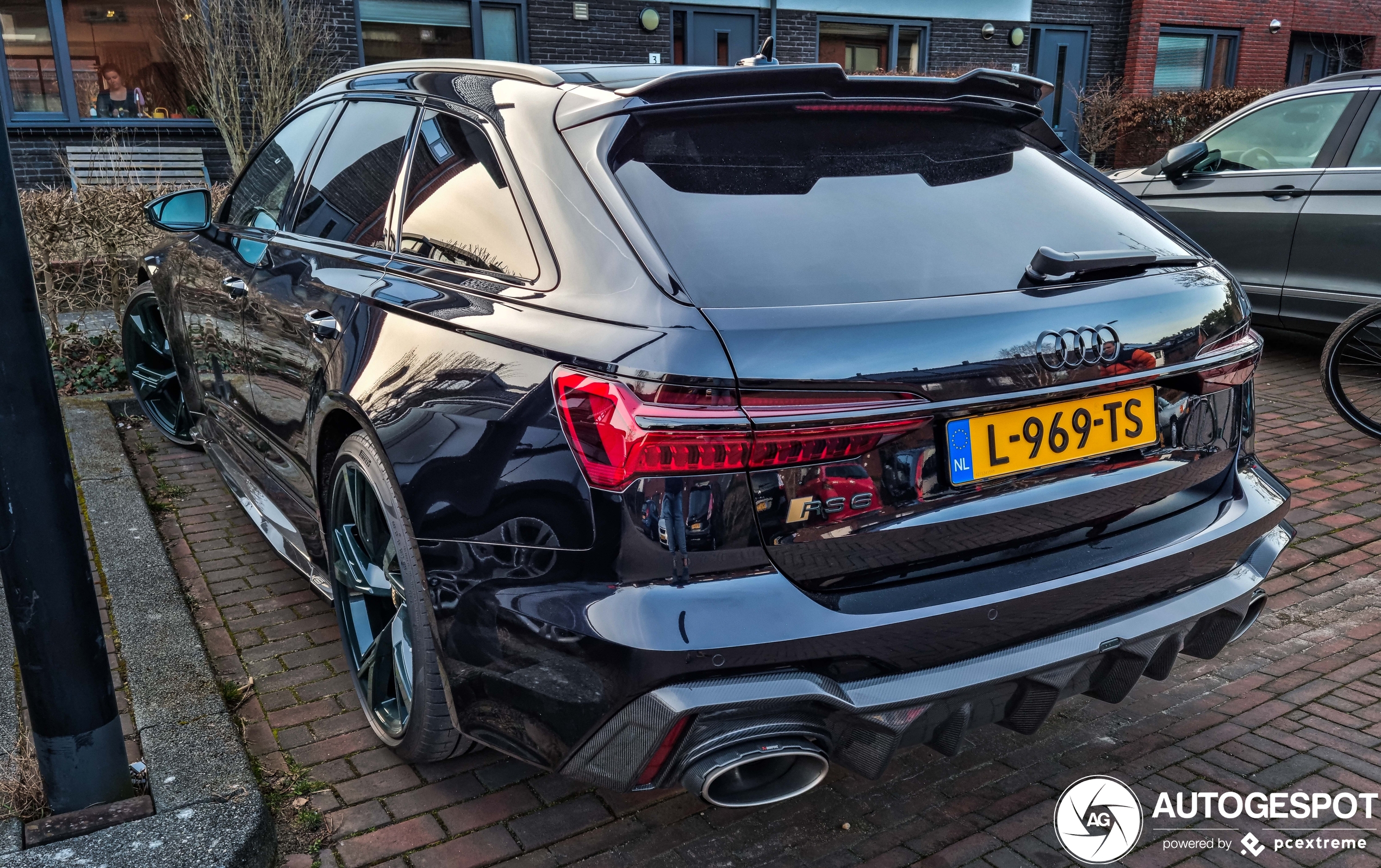 Audi RS6 Avant C8 Urban