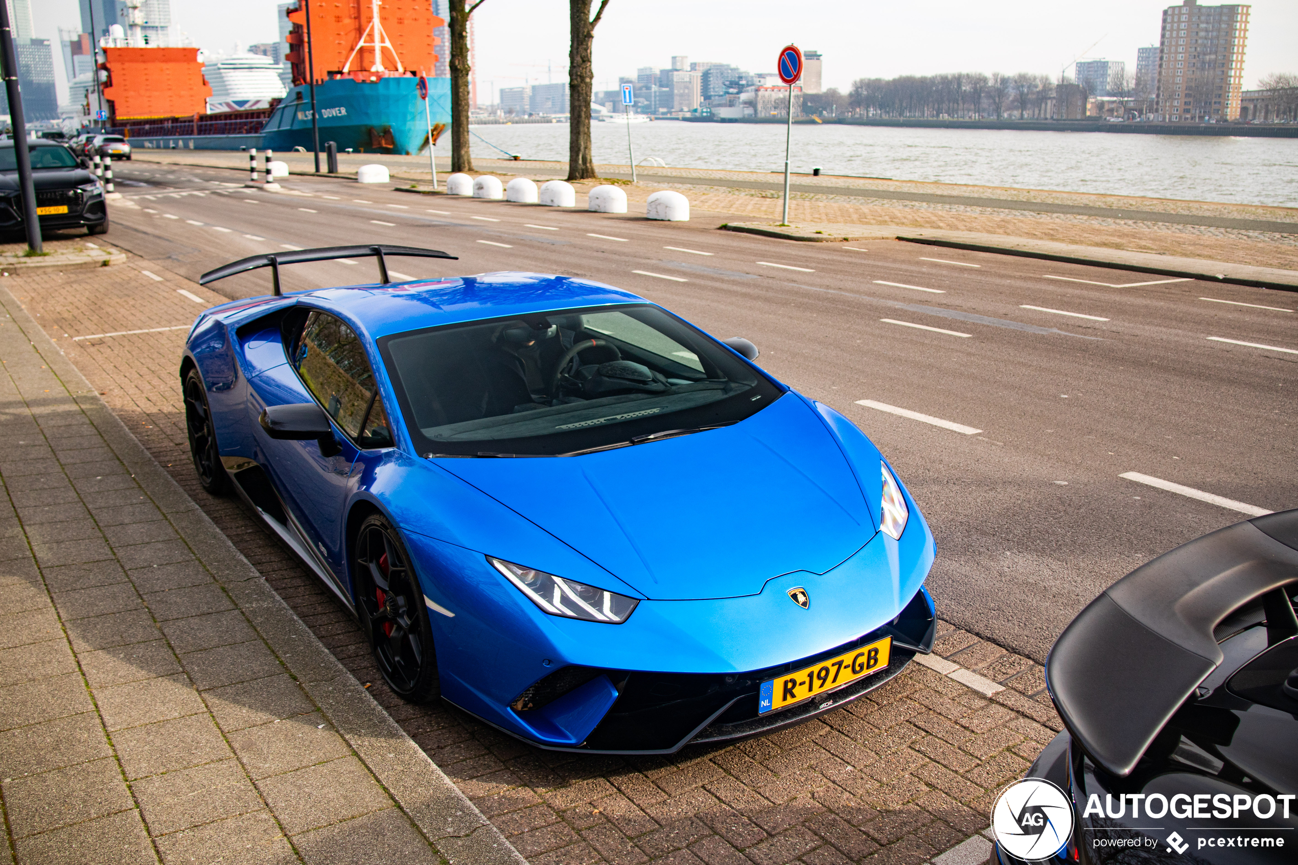 Lamborghini Huracán LP640-4 Performante