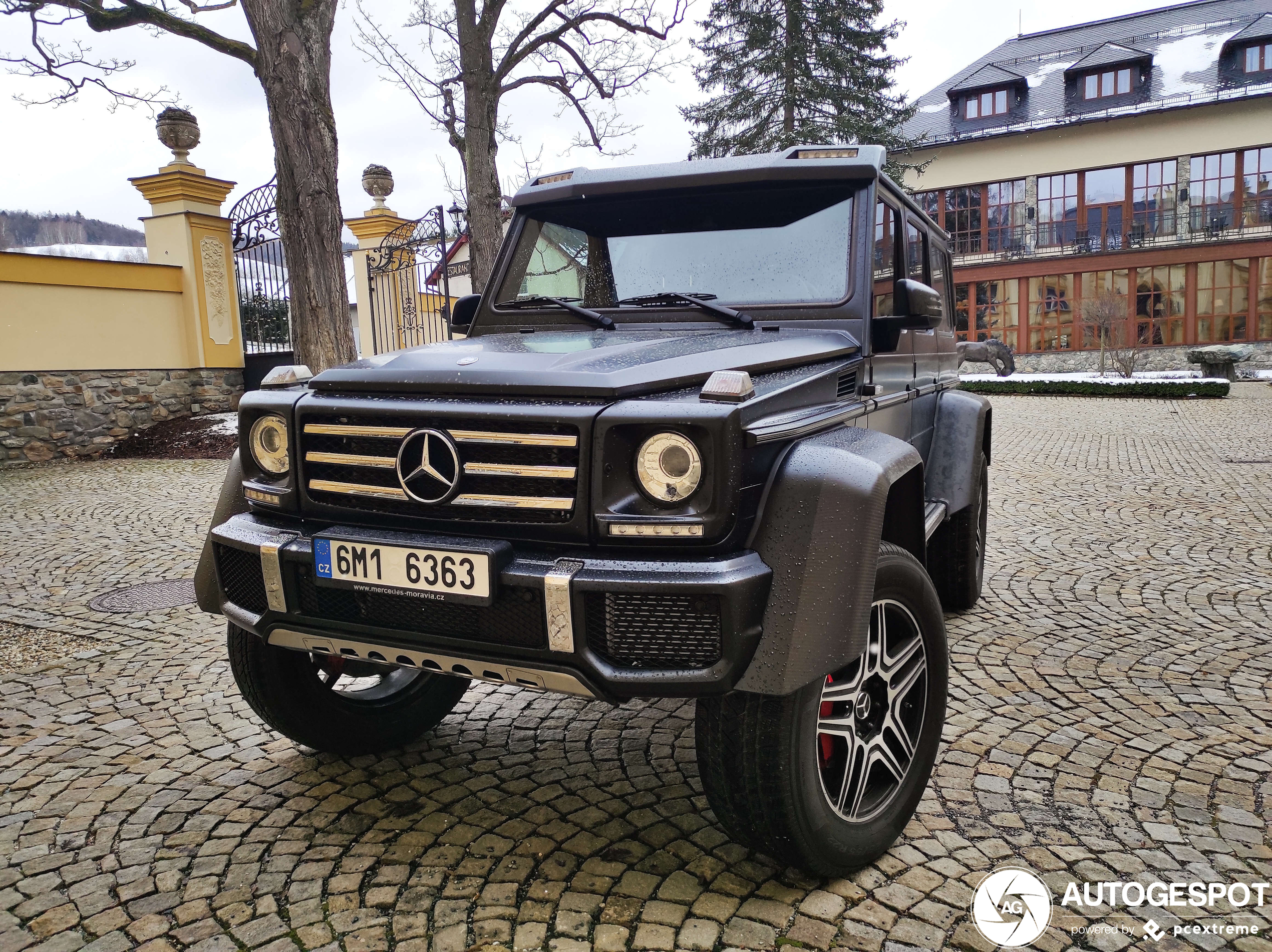 Mercedes-Benz G 500 4X4²