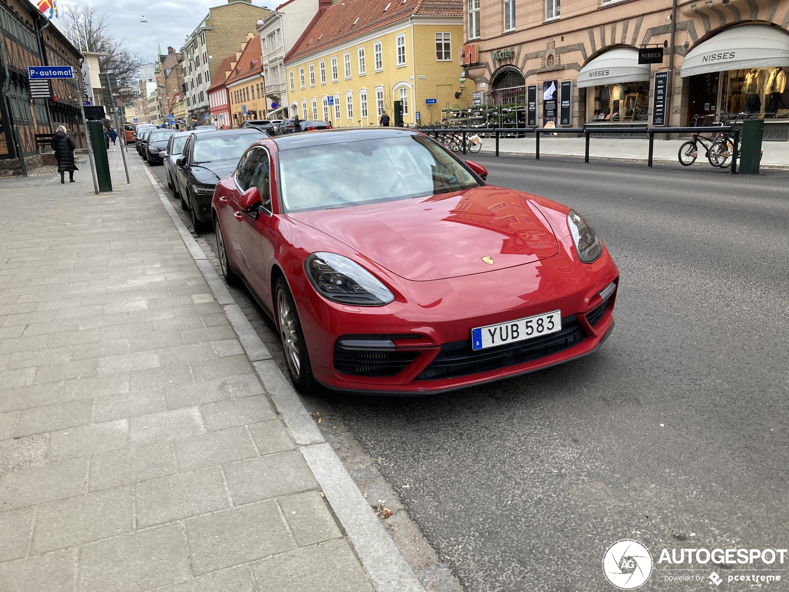 Porsche 971 Panamera Turbo