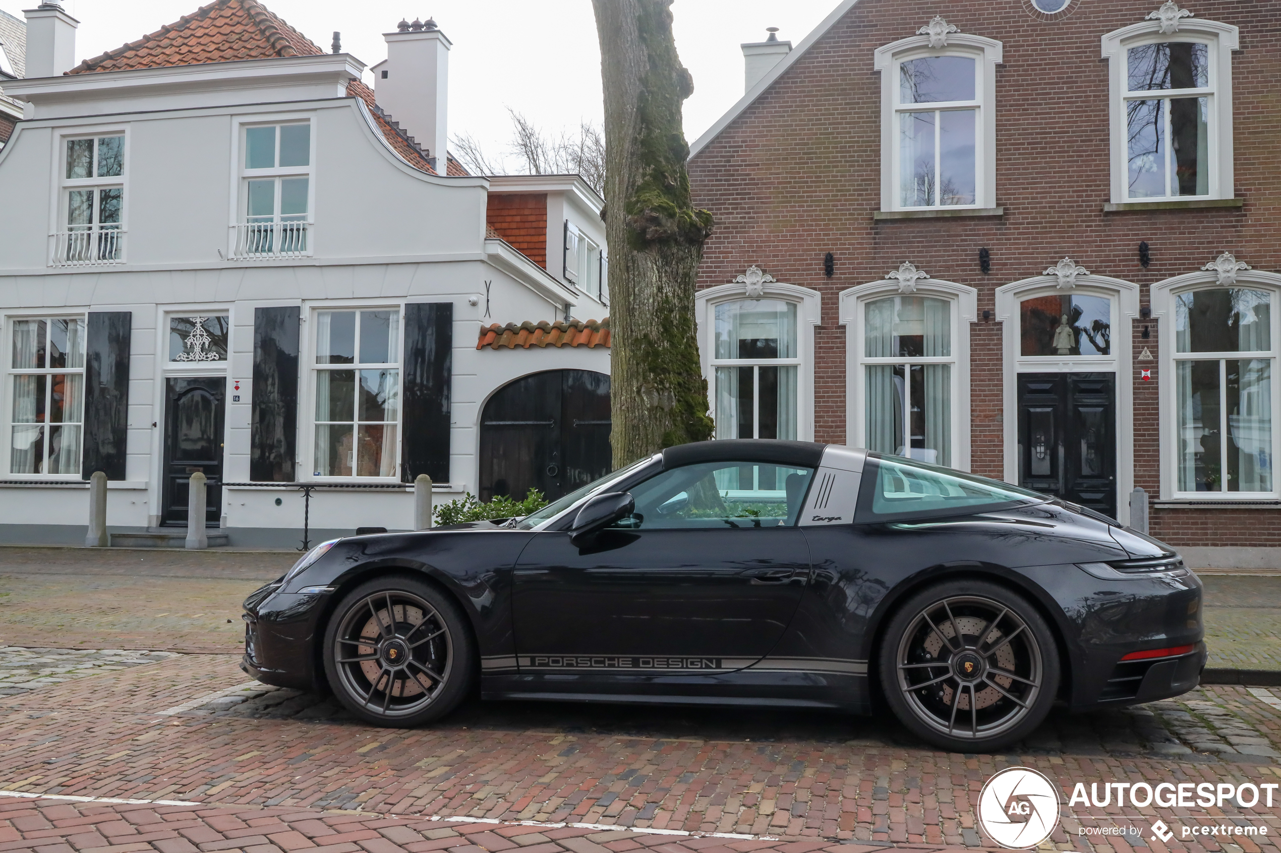 Porsche 992 Targa 4 GTS Edition 50 Years Porsche Design