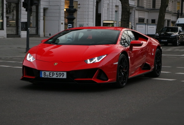 Lamborghini Huracán LP640-4 EVO