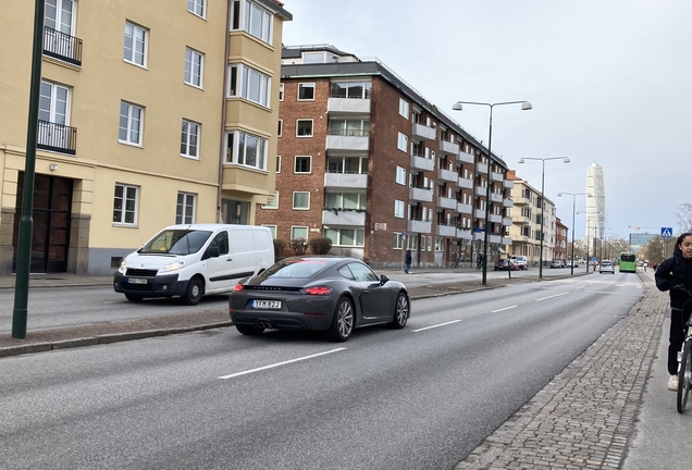 Porsche 718 Cayman S