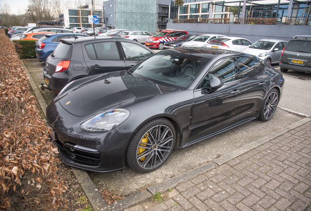 Porsche 971 Panamera GTS MkI