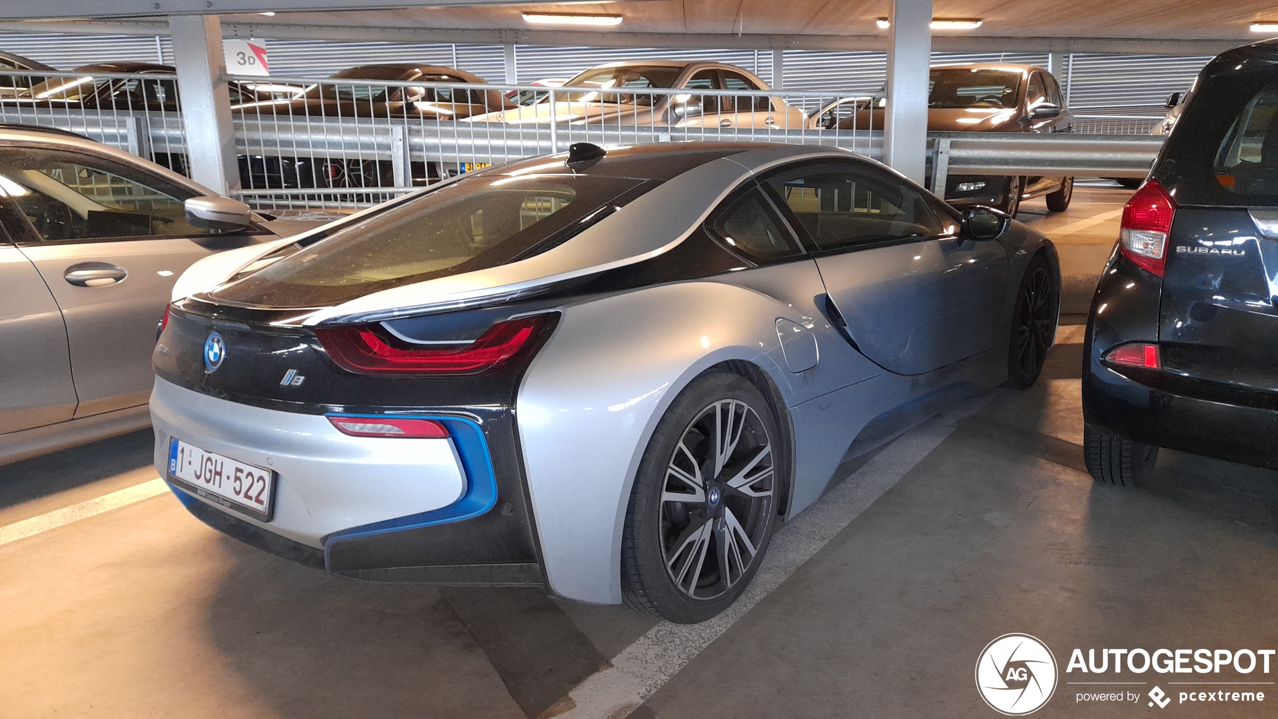 BMW i8