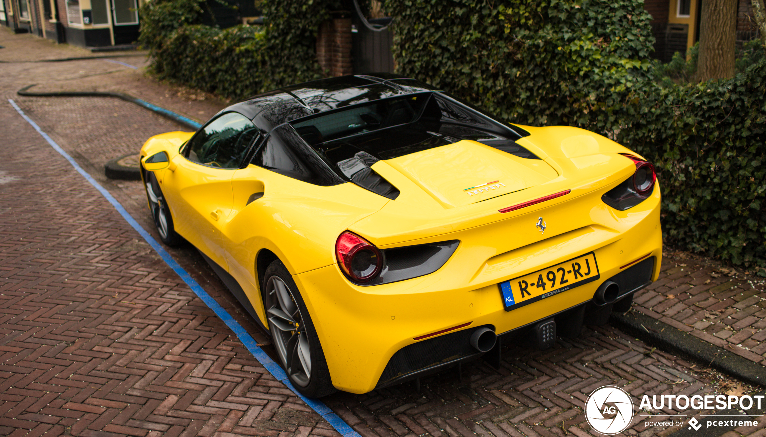 Ferrari 488 Spider