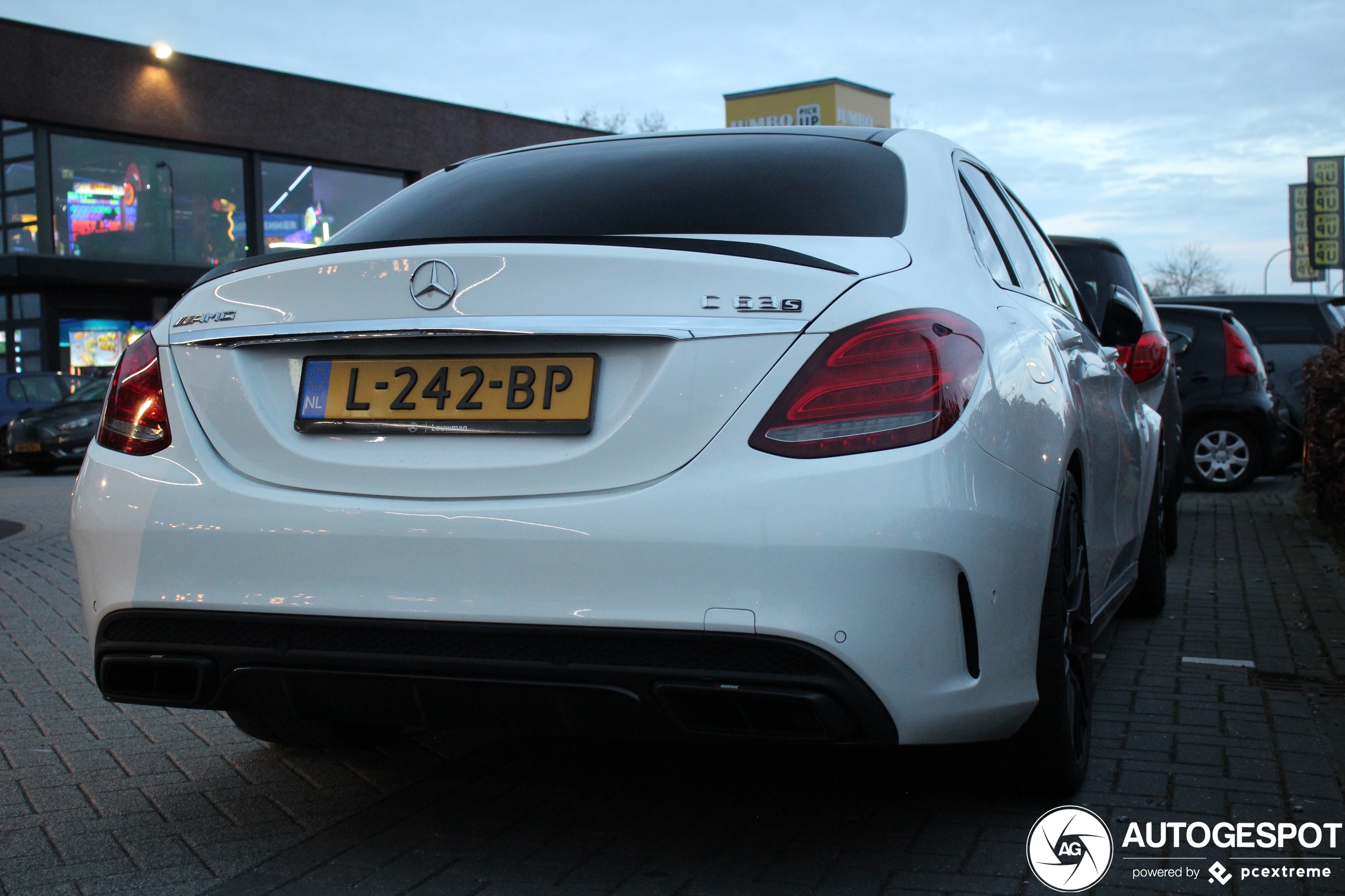 Mercedes-AMG C 63 S W205