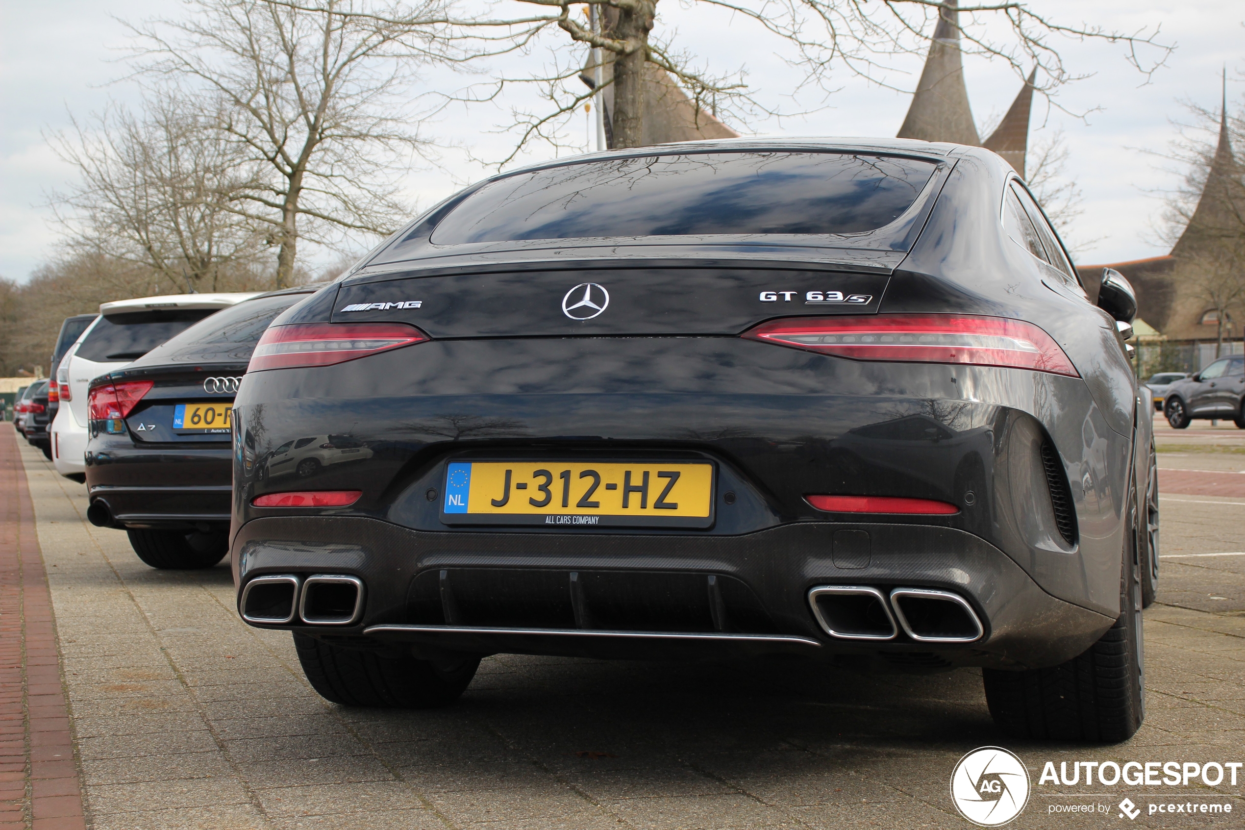 Mercedes-AMG GT 63 S X290