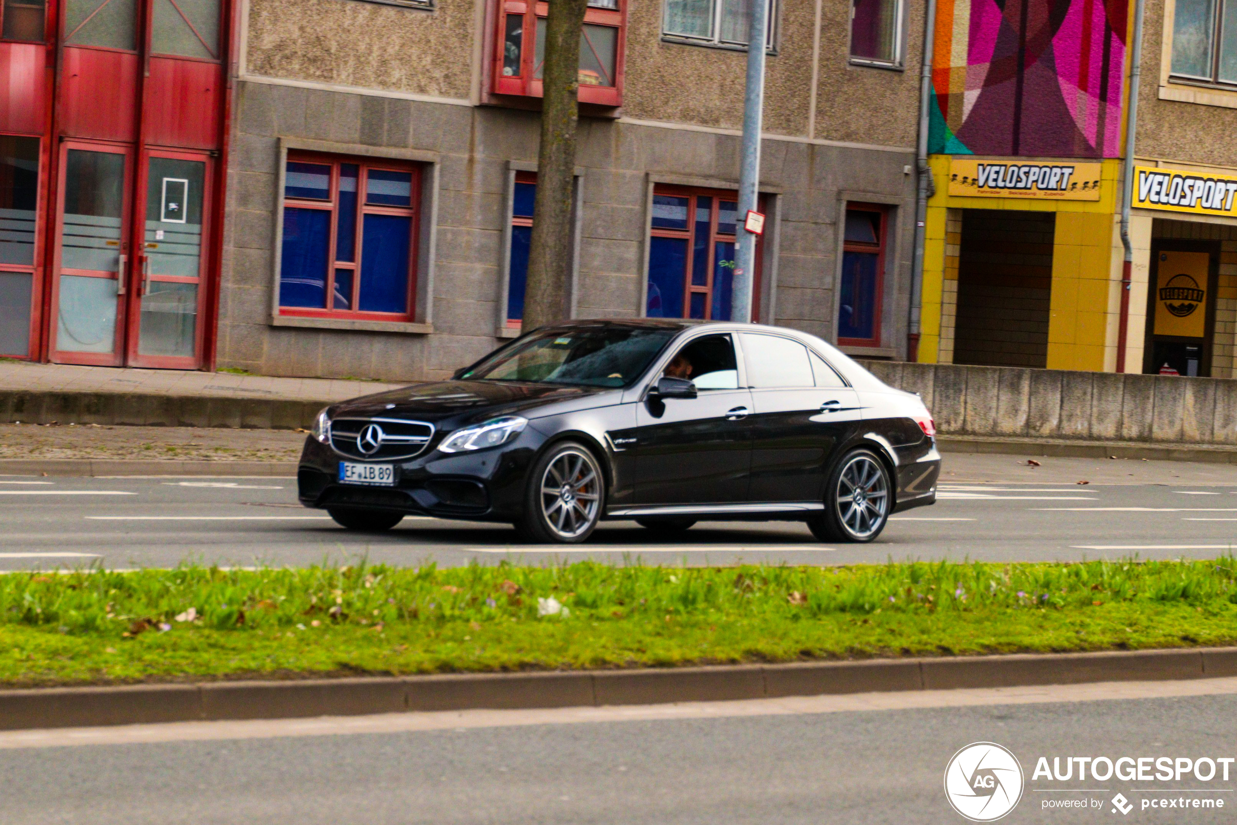 Mercedes-Benz E 63 AMG S W212