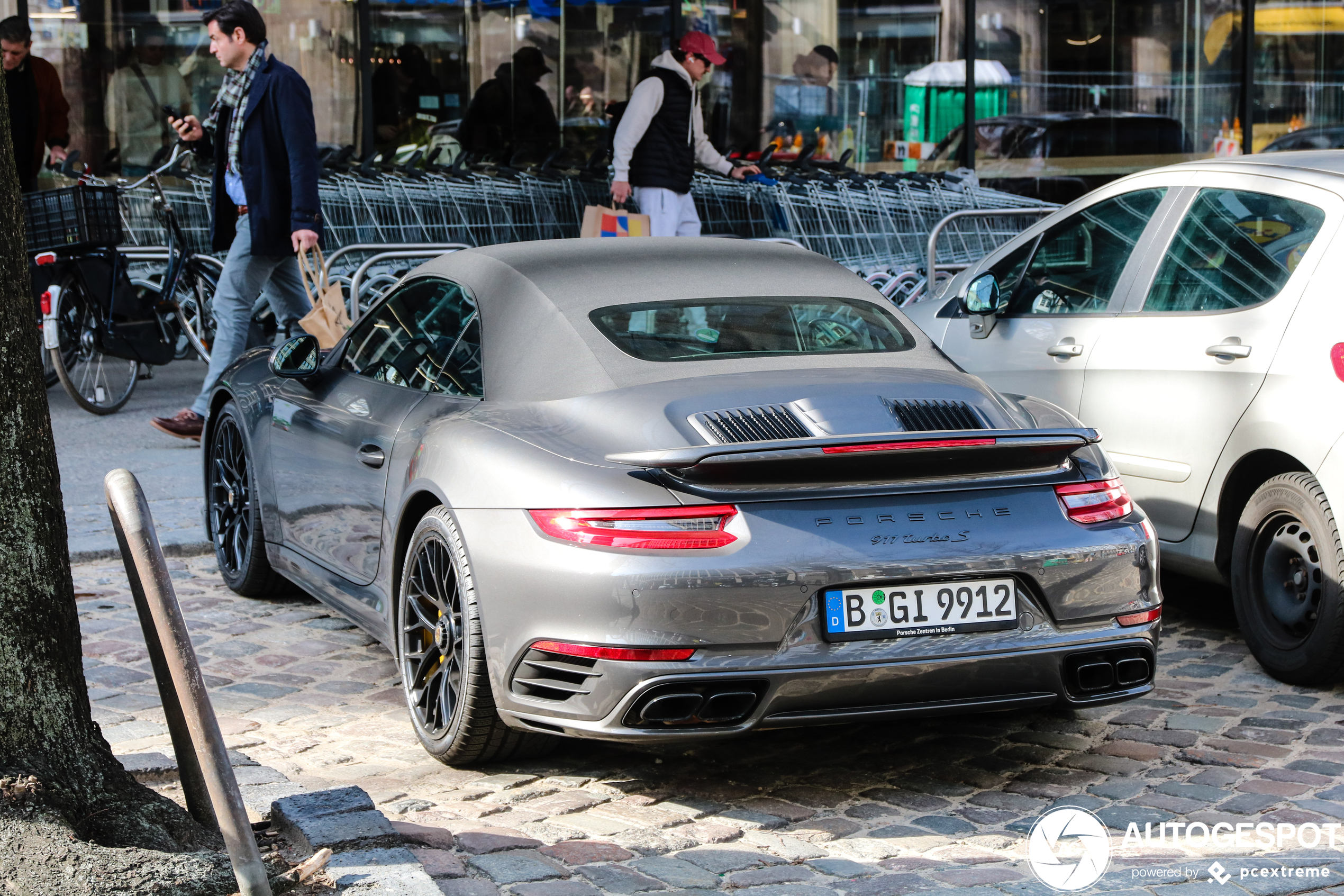 Porsche 991 Turbo S Cabriolet MkII