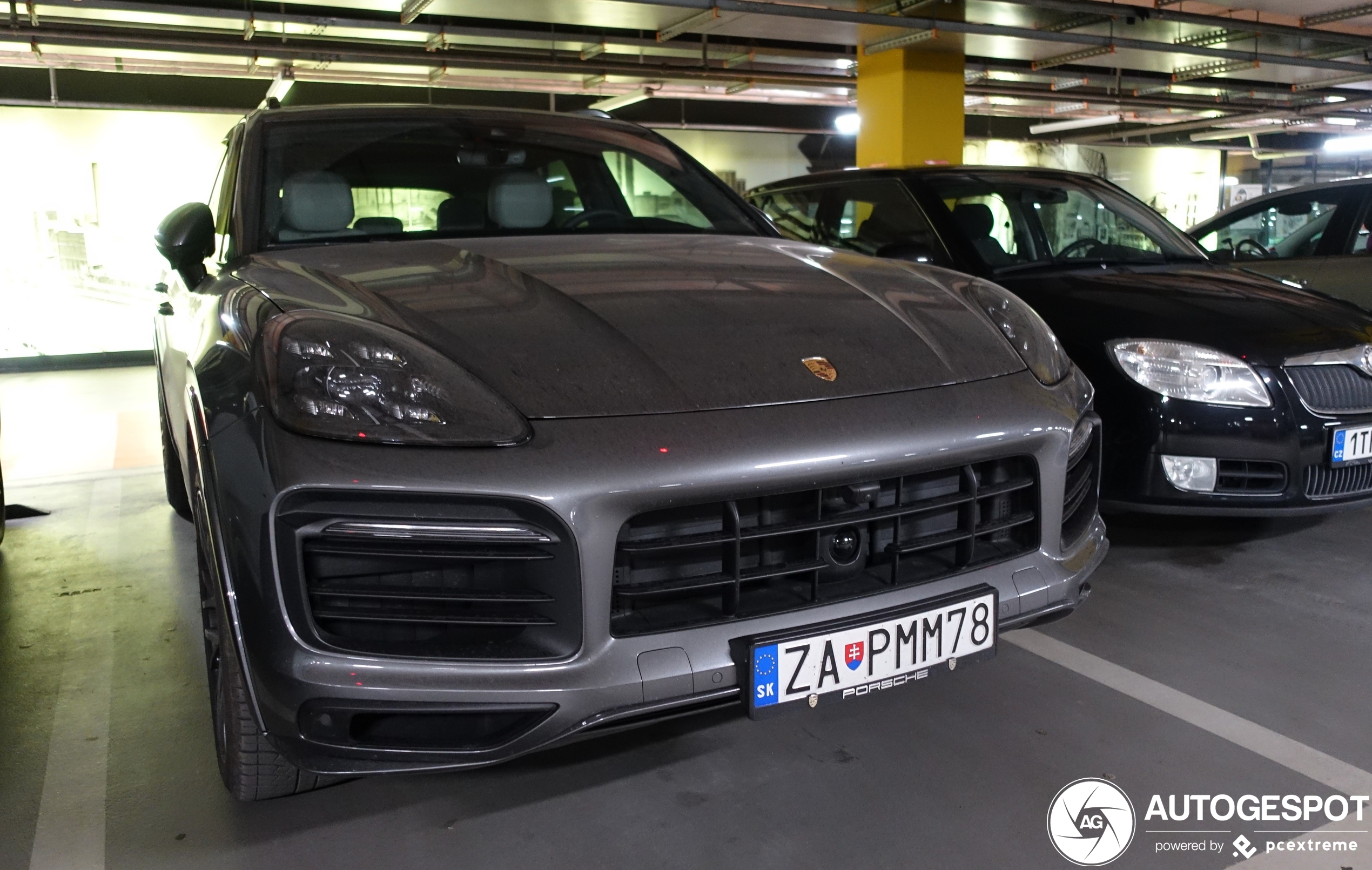 Porsche 9YA Cayenne GTS