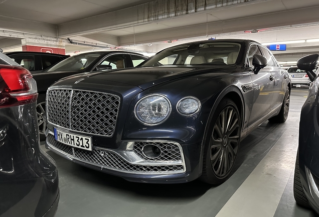 Bentley Flying Spur V8 2022 Mulliner