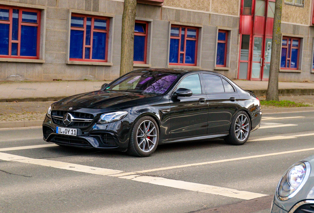 Mercedes-AMG E 63 S W213