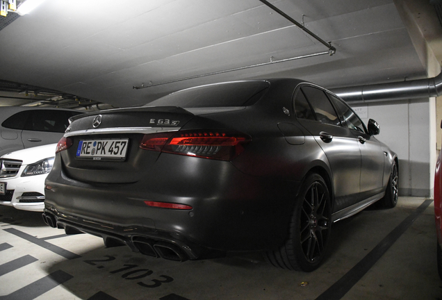 Mercedes-AMG E 63 S W213 Final Edition