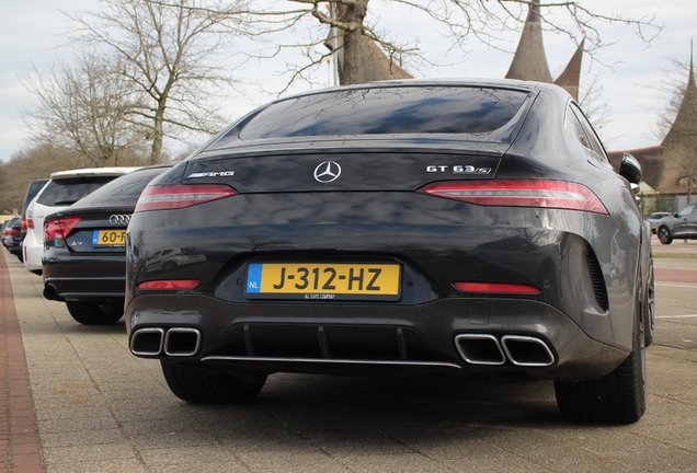 Mercedes-AMG GT 63 S X290