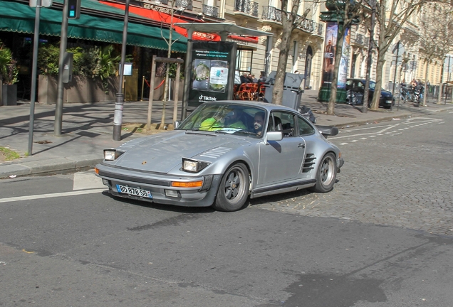 Porsche 930 Turbo Flatnose