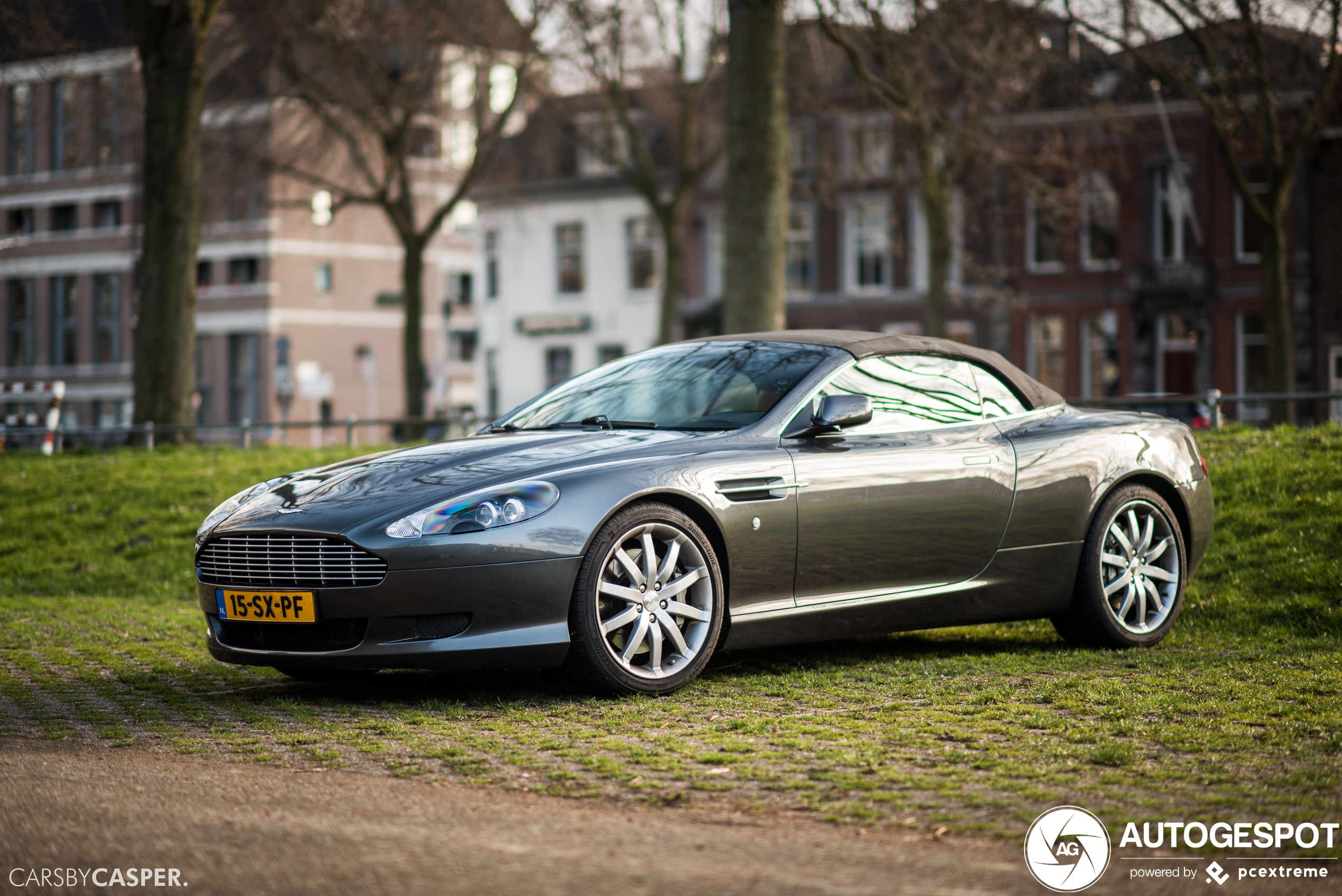 Aston Martin DB9 Volante