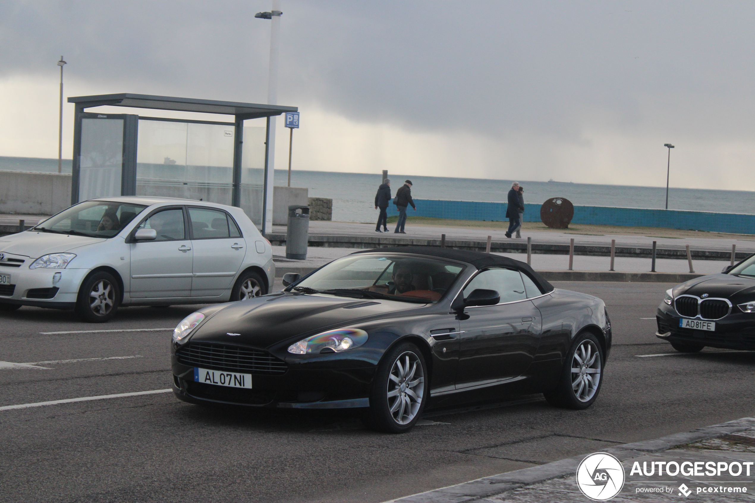 Aston Martin DB9 Volante