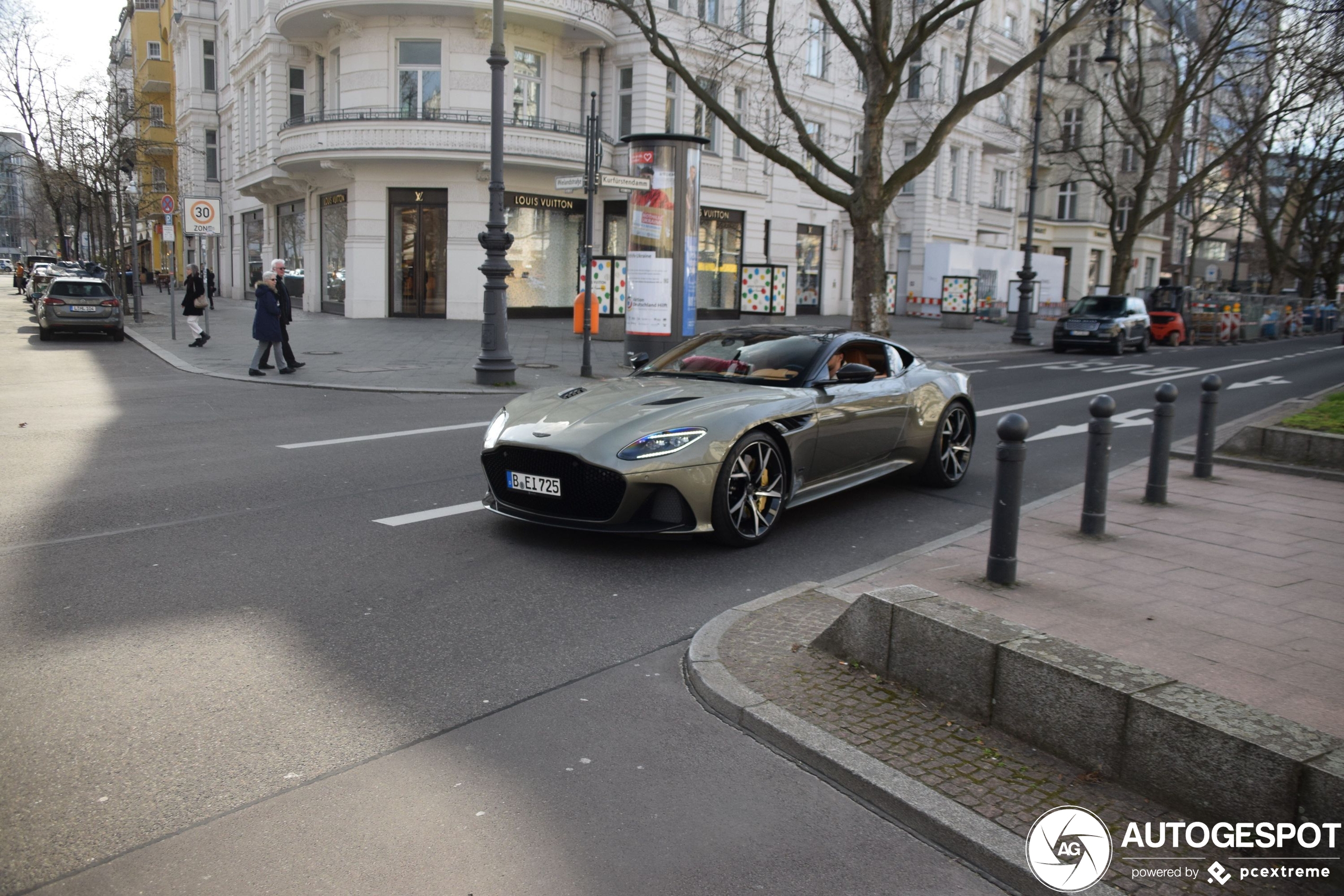 Aston Martin DBS Superleggera