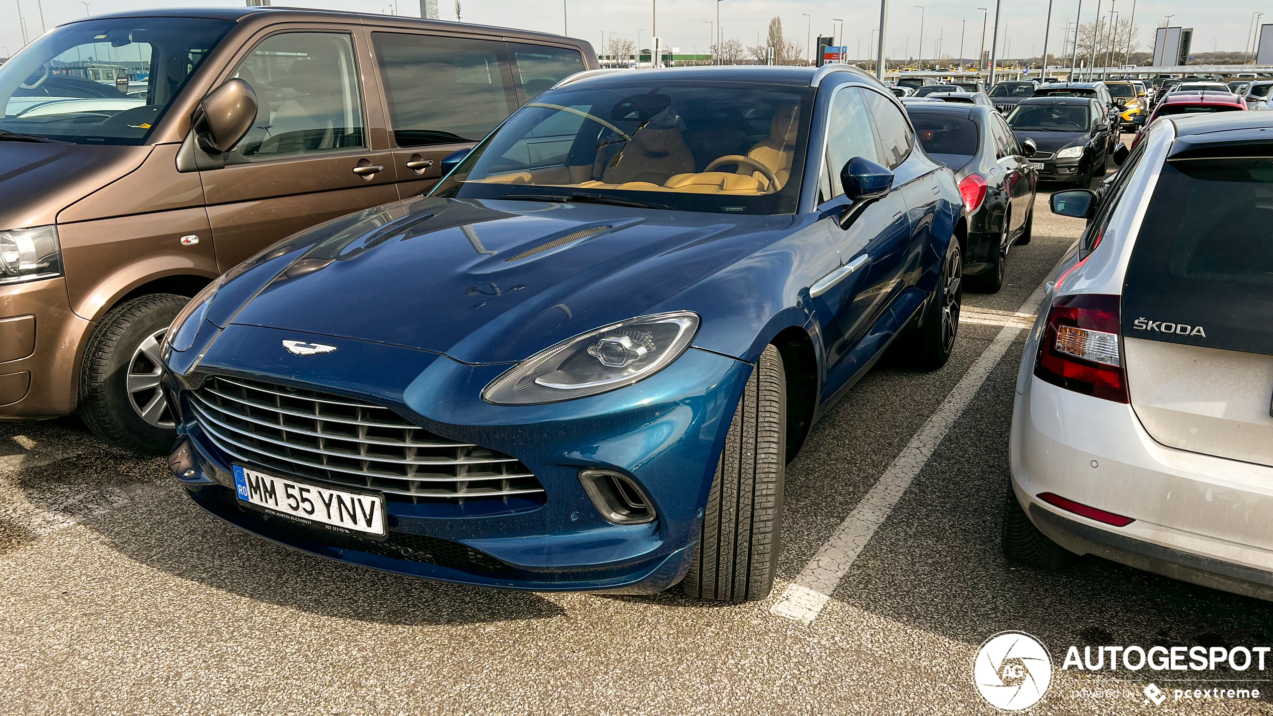 Aston Martin DBX