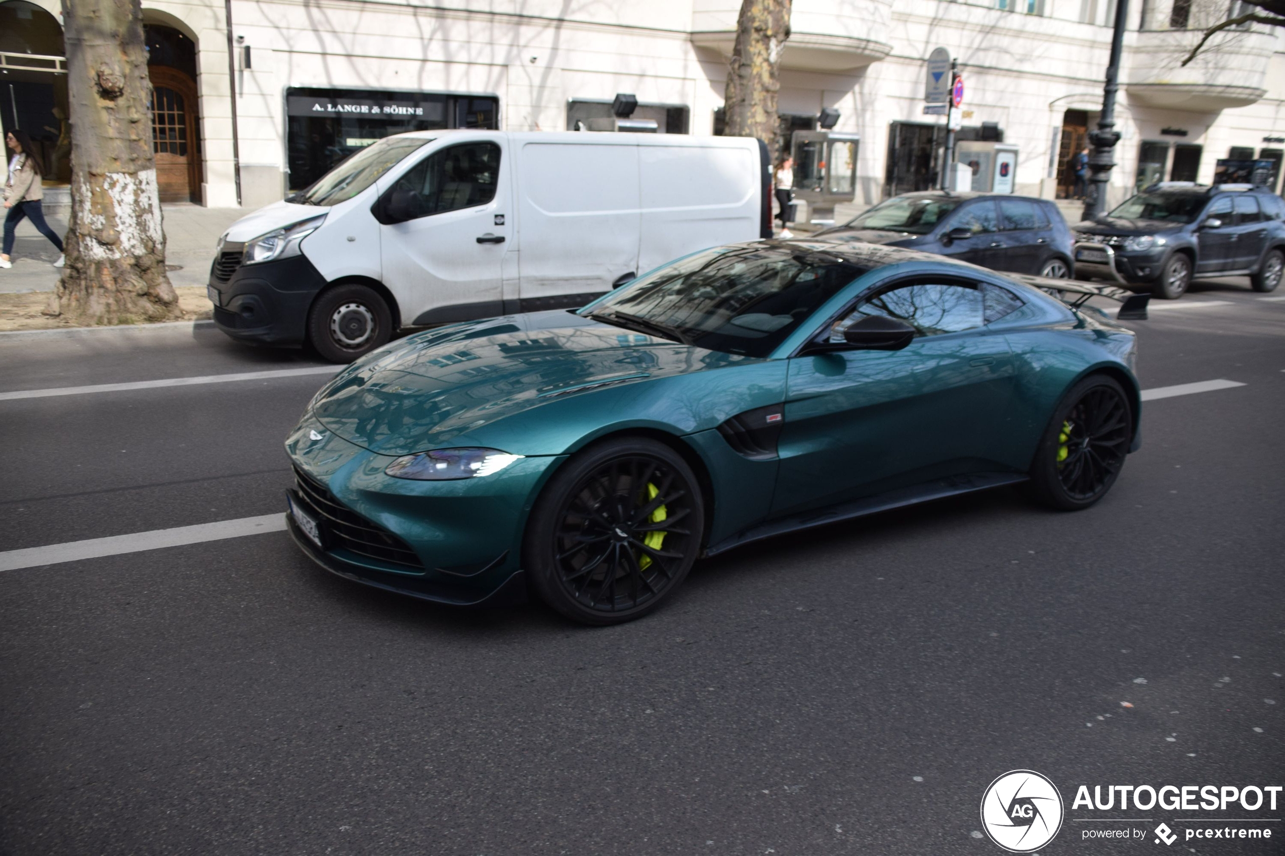 Aston Martin V8 Vantage Formula 1 Edition