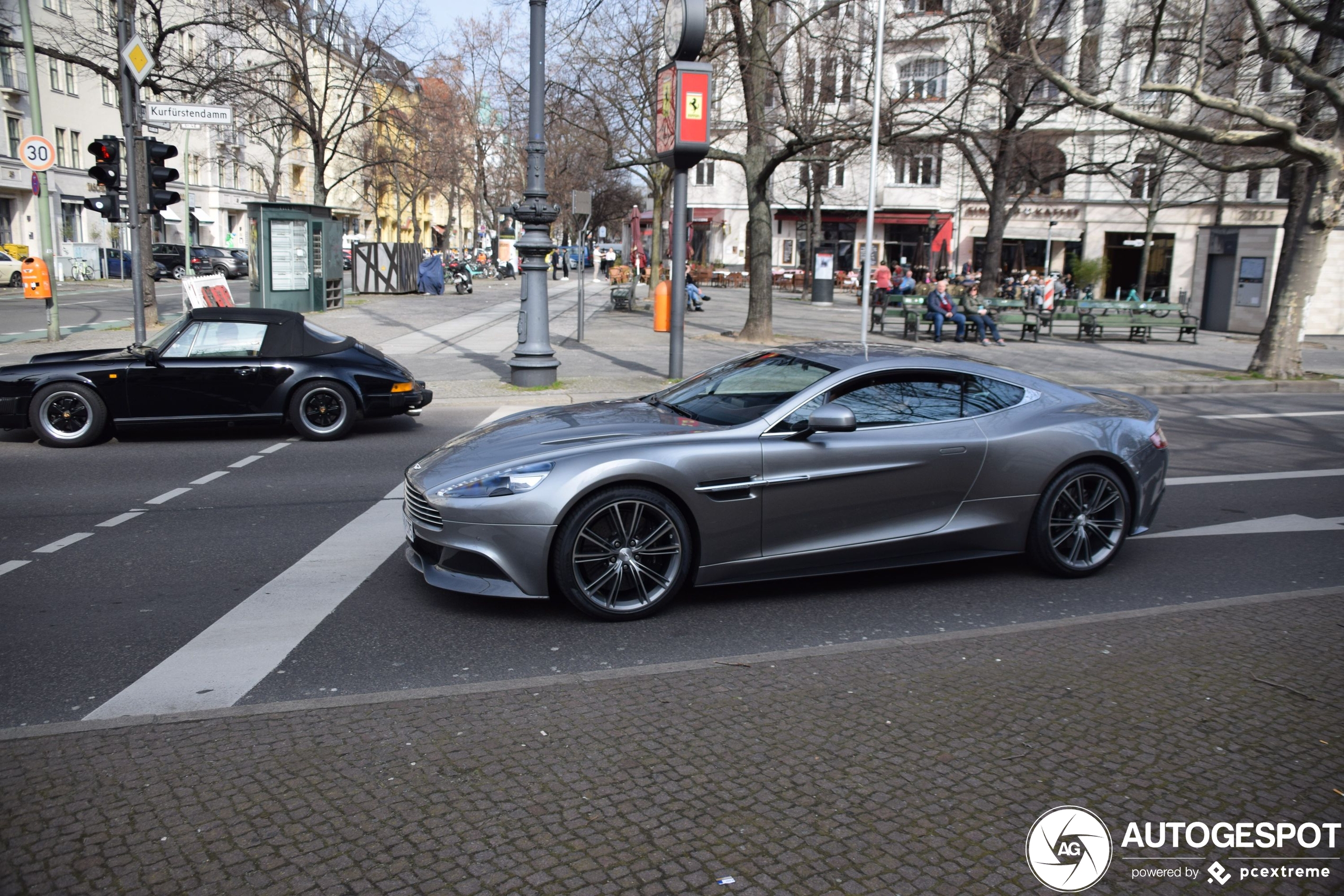 Aston Martin Vanquish 2013